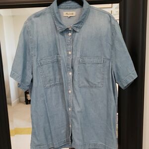 Madewell Blue Button Down Shirt Lightweight Denim